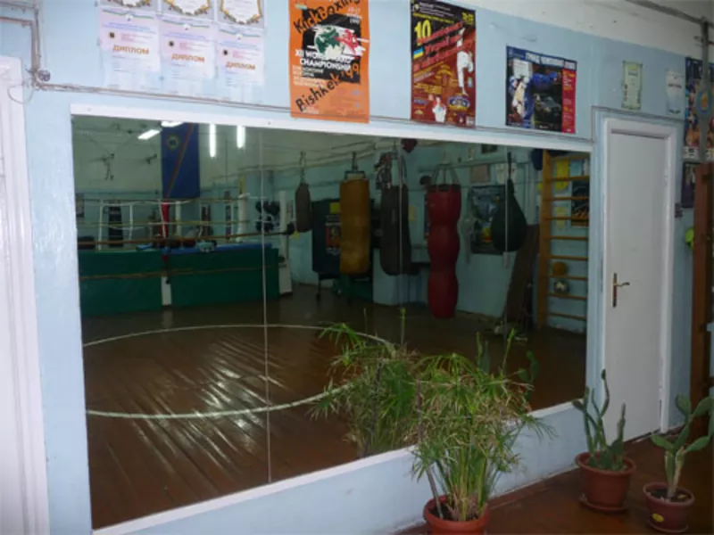 Школа боевых искусств приглашает в секцию кикбоксинга