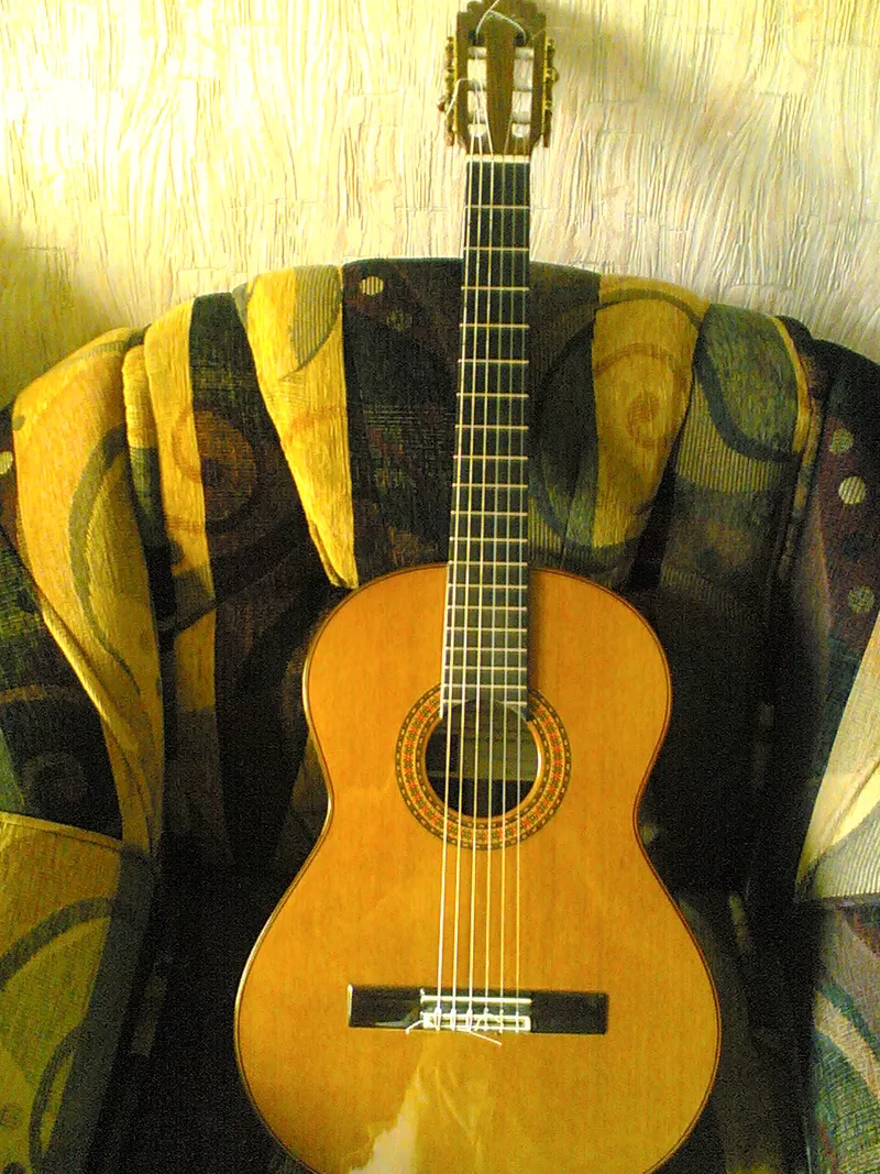 продаю классическую гитару Manuel Rodriguez, model D(cedar) 3