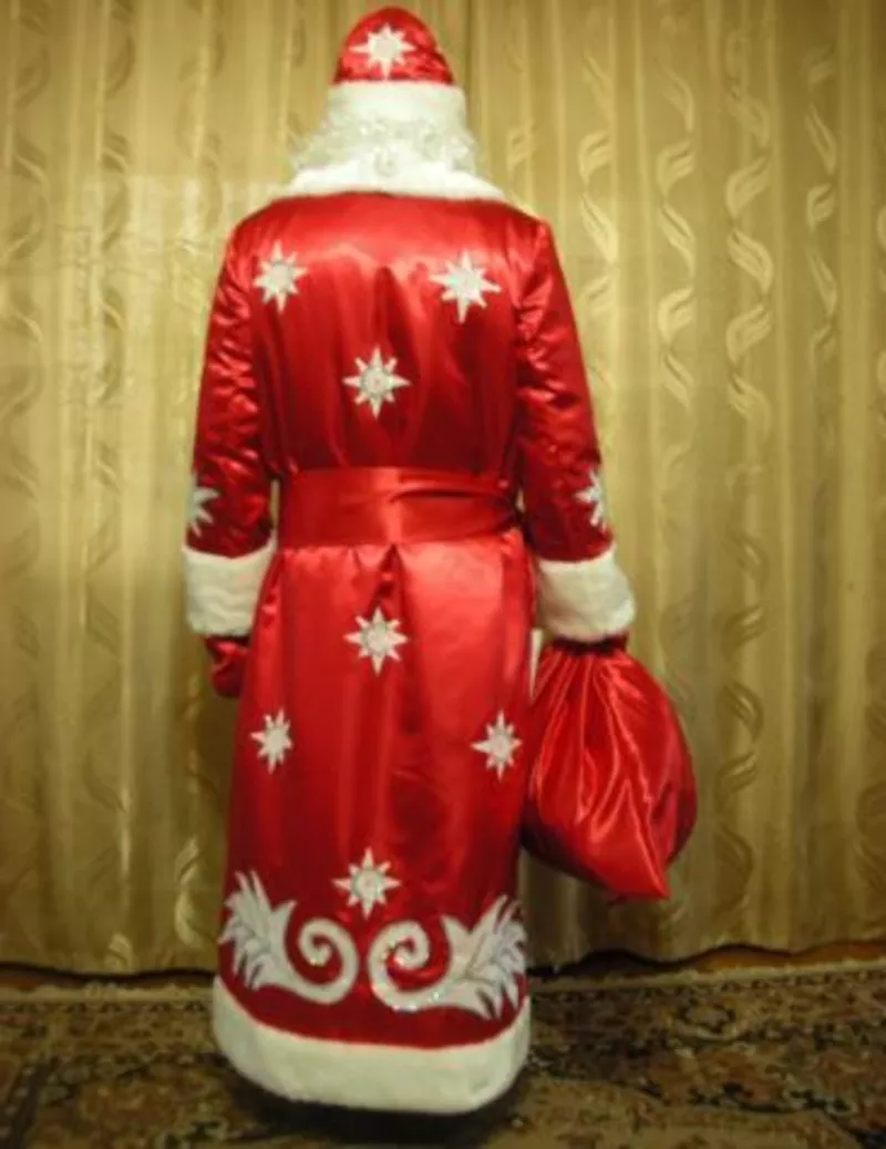 Новогодние костюмы Деда Мороза и Снегурочки 2